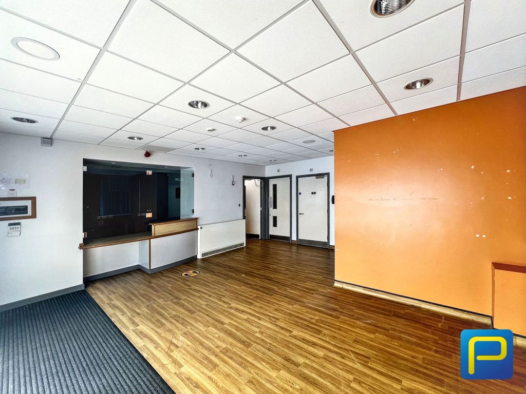 Property photo 3 of 23