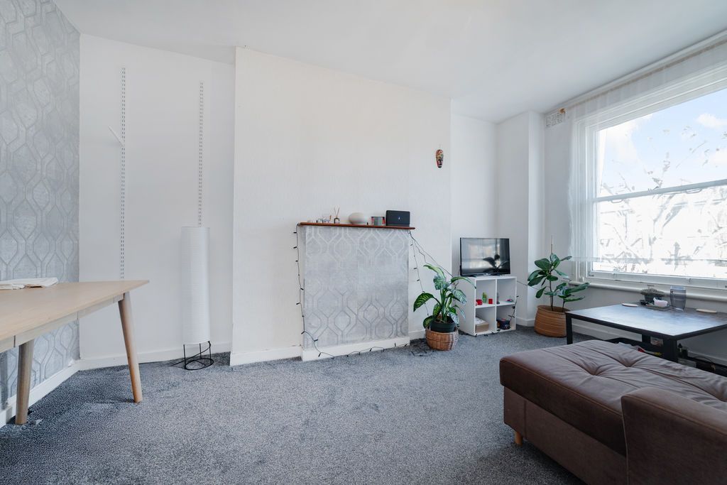 Property photo 2 of 10 Photo 4