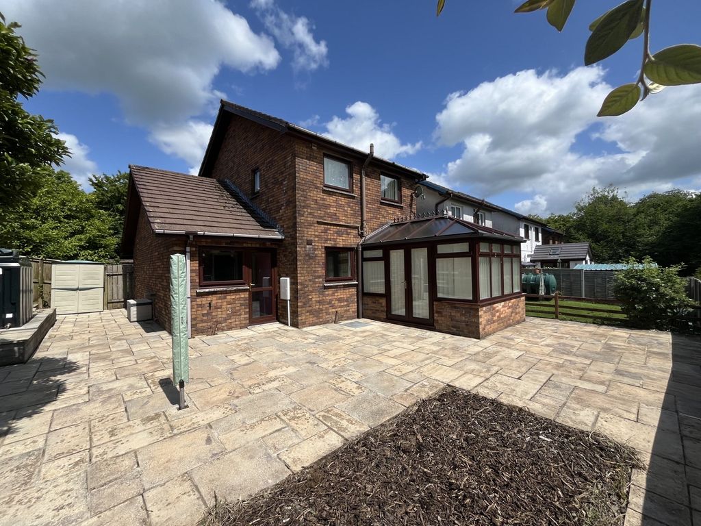 Property photo 2 of 17 Not Specified