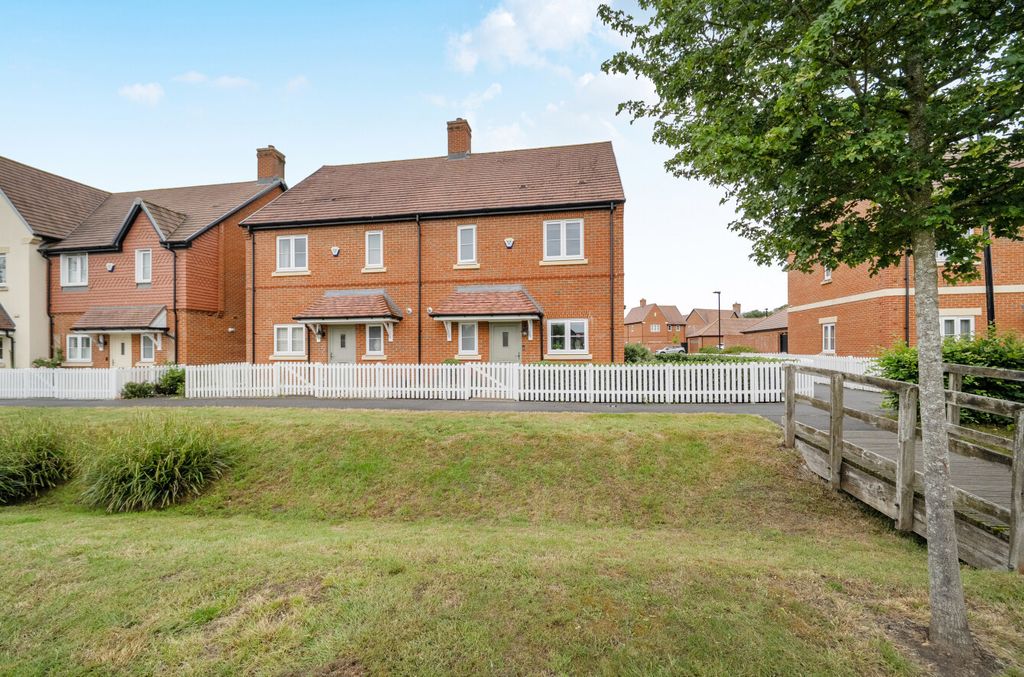 Property photo 1 of 25 1472337-23-6A26c8...