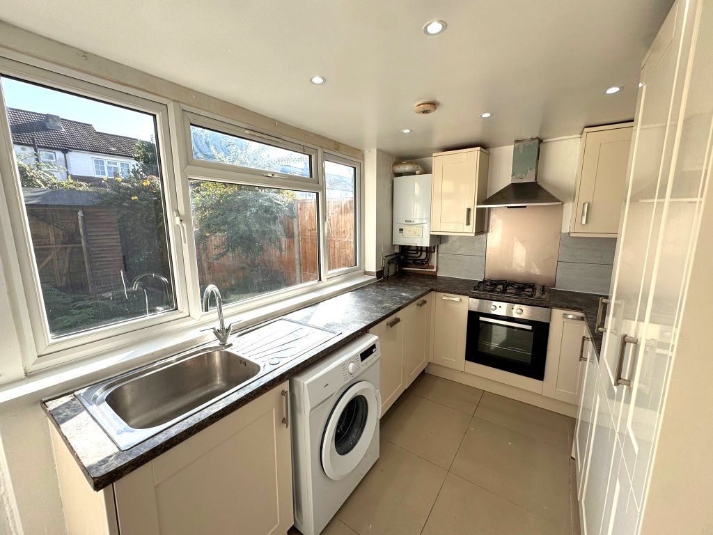 Property photo 1 of 25 Img-20250929-Wa0019