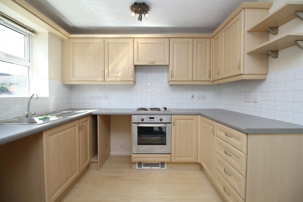 Property photo 2 of 13 Kitchen