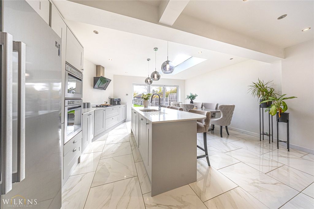 Property photo 3 of 30 Picture No. 03