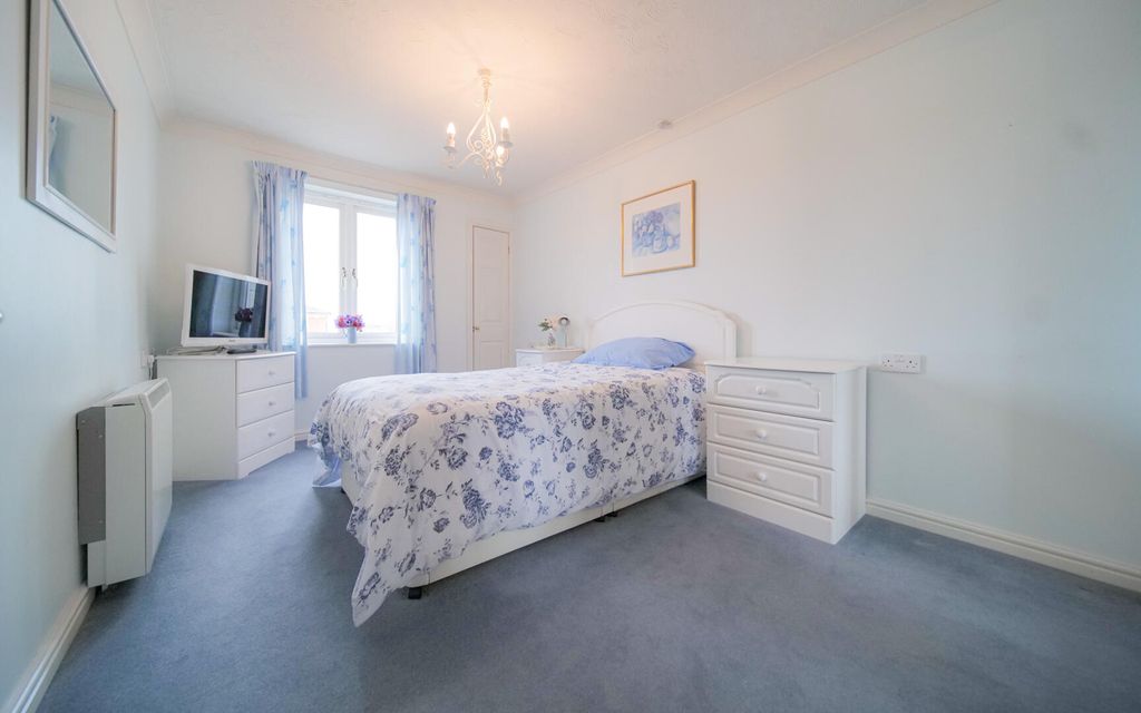 Additional image 7 of 1 bed property for saleGiffords Court, Melksham SN12