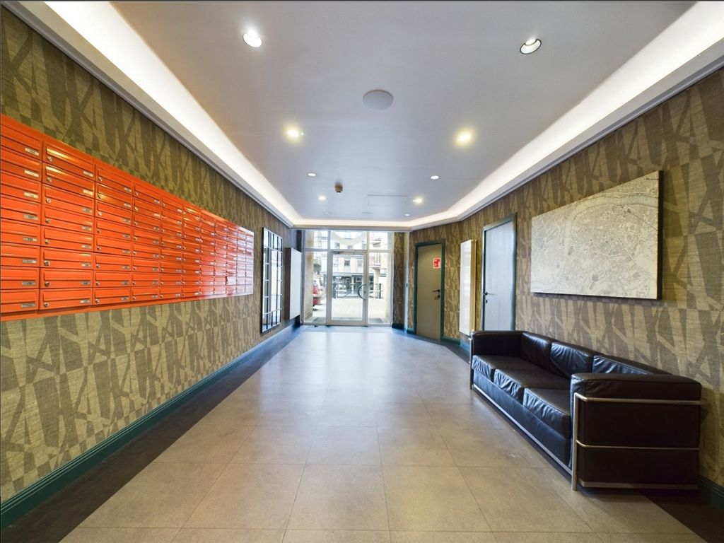 Property photo 3 of 9 Concierge