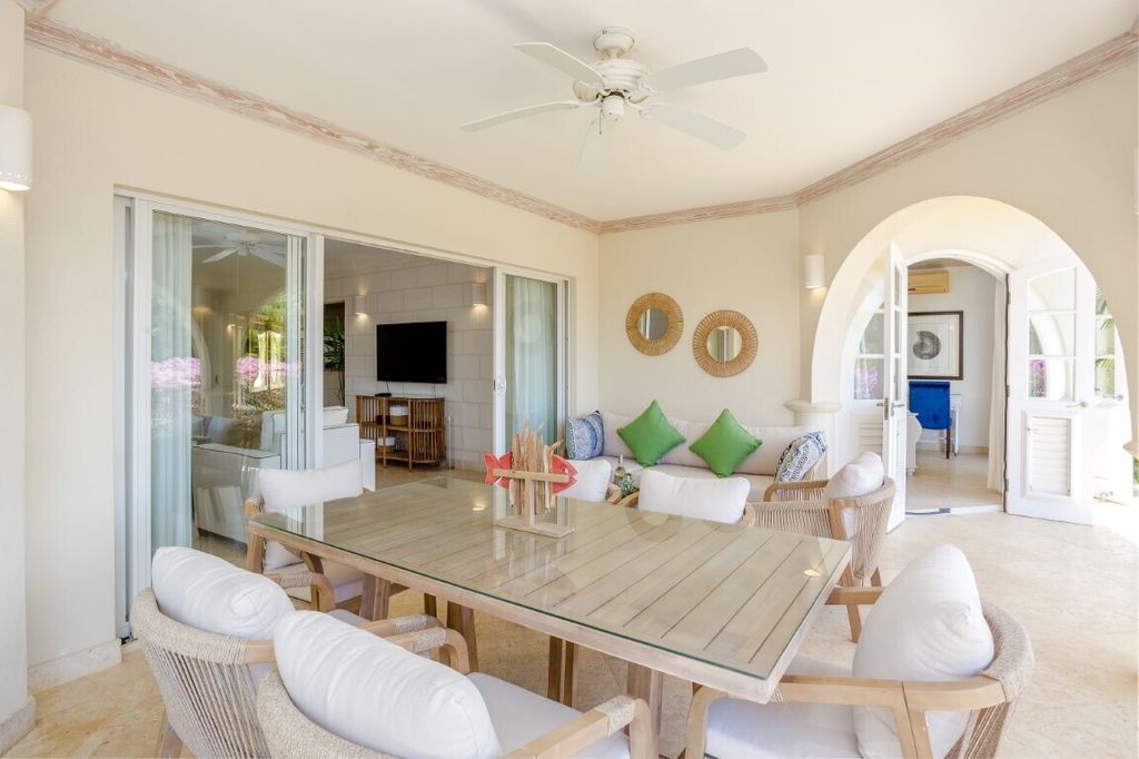 Property photo 1 of 4