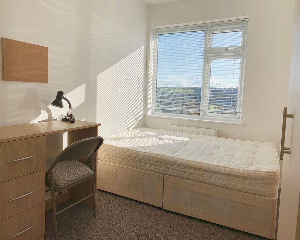 Property photo 2 of 8 4629431