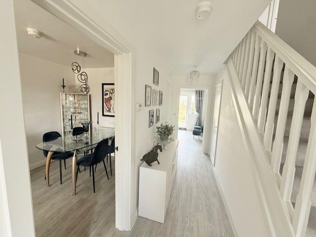 Property photo 3 of 23 Unknown-26