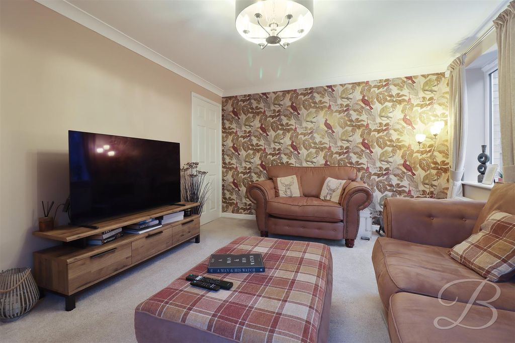 Property photo 2 of 18 Img_5525_1.Jpg