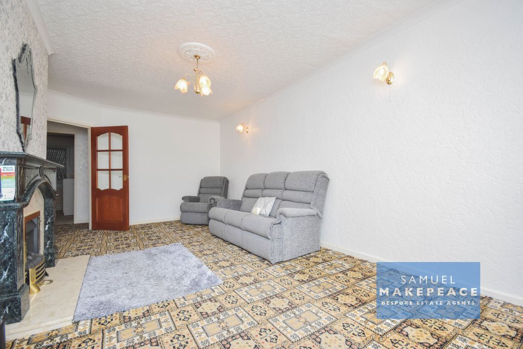 Property photo 2 of 14 Gallery