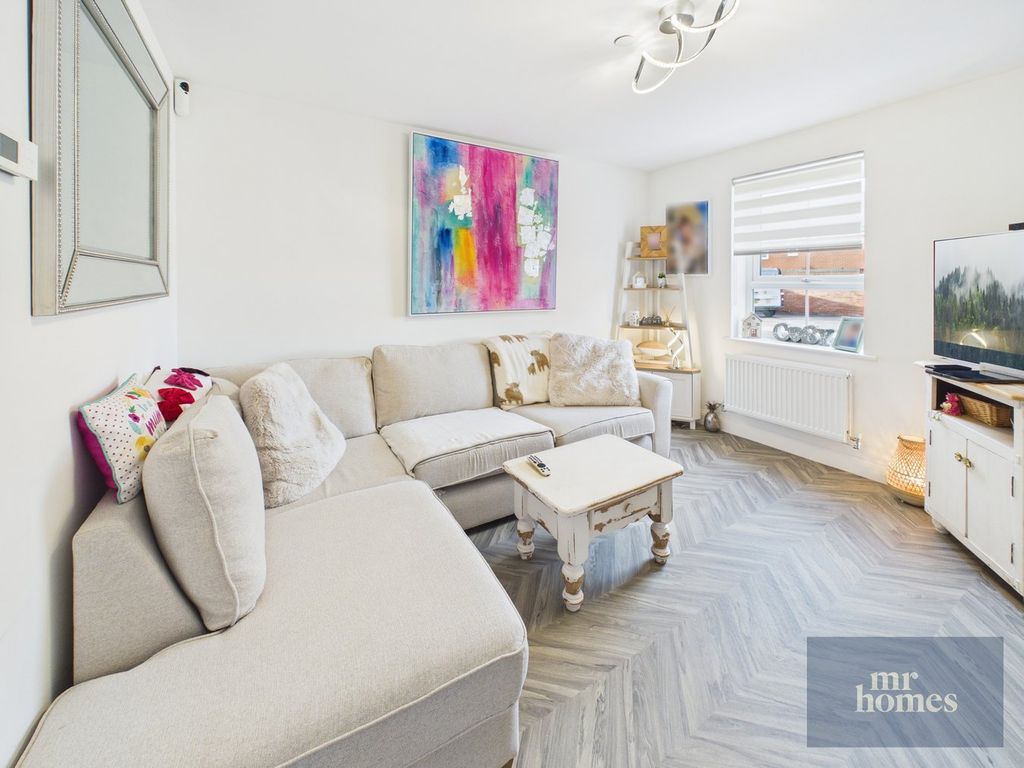 Property photo 2 of 19