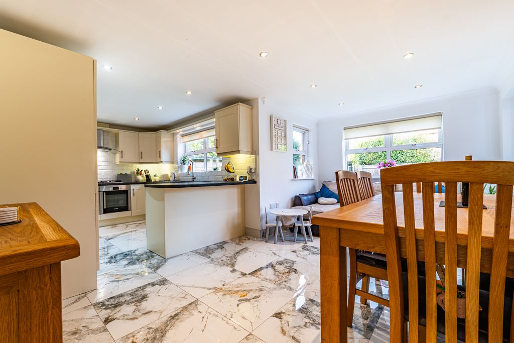 Property photo 3 of 15 Photo 3