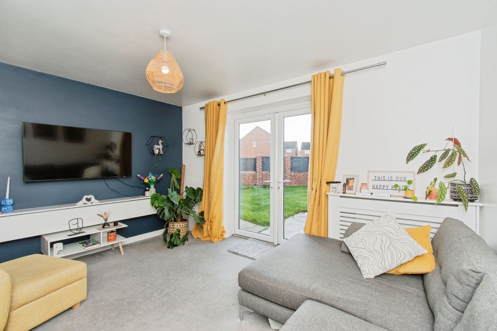 Property photo 2 of 15