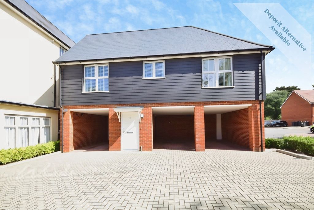 Property photo 1 of 7 Tram Way Front