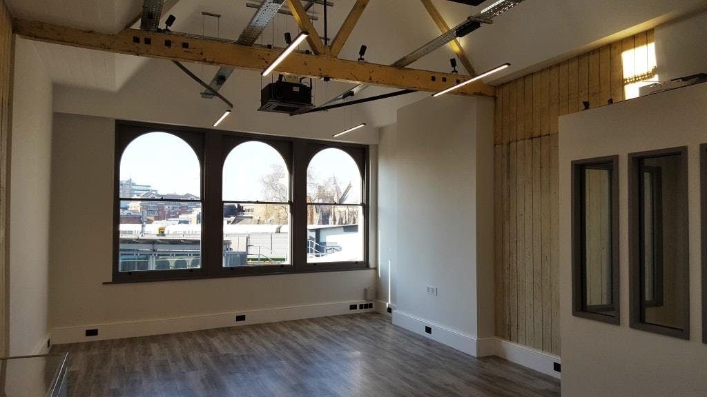 Property photo 2 of 5 Int3.Jpg