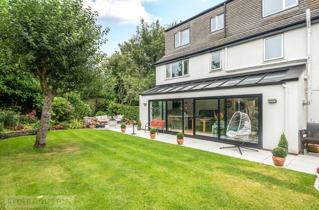 Property photo 3 of 42 Picture No. 34
