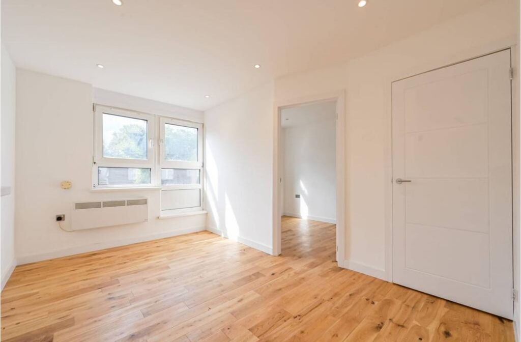 Property photo 1 of 3