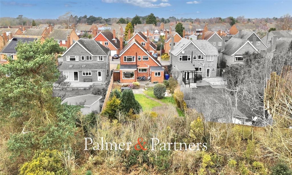 Property photo 2 of 28 Picture No. 05