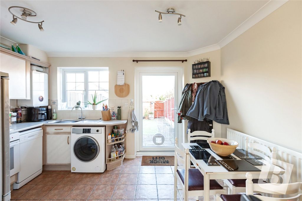 Property photo 3 of 13 Kitchen