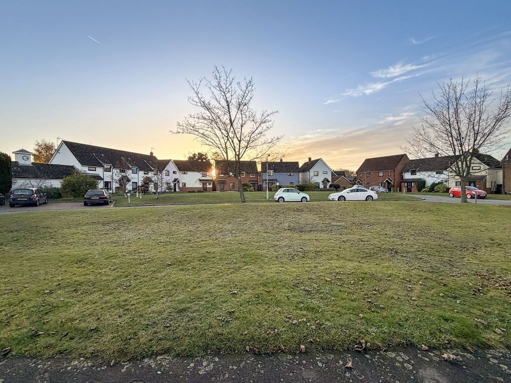 Property photo 2 of 12