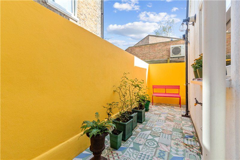 Property photo 2 of 16 Picture No. 15