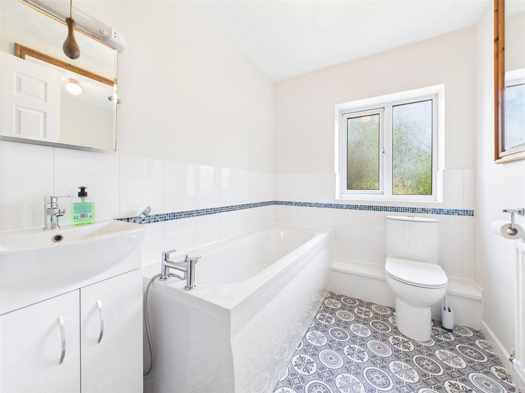 Property photo 3 of 18 Picture No. 27