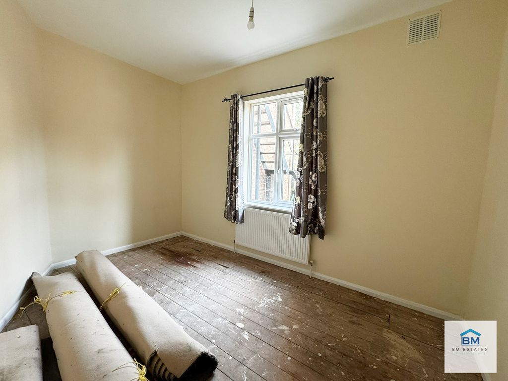 Property photo 3 of 6 Photo 3