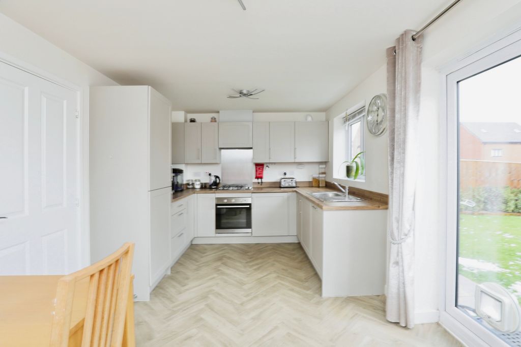Property photo 2 of 23 8G9A9928