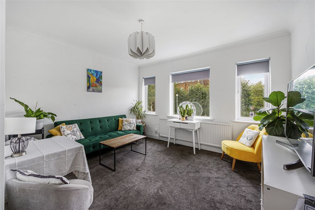 Property photo 1 of 8 Main Picture