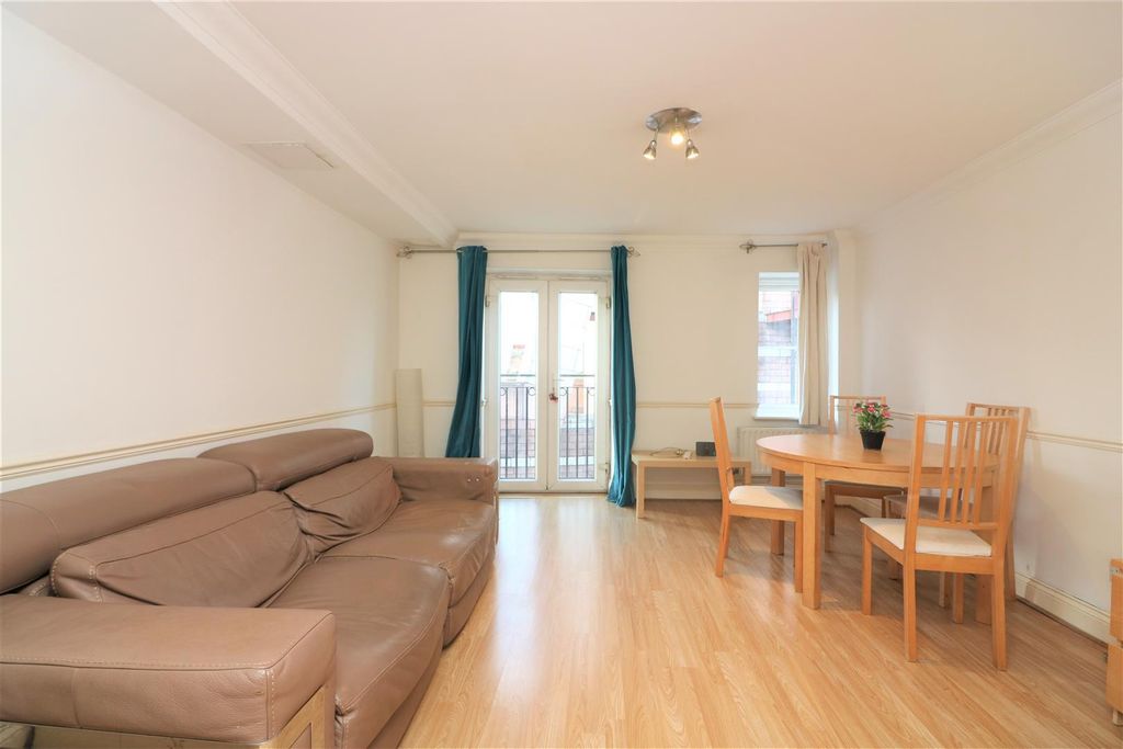 Property photo 3 of 8 Regents Gate House.Jpg