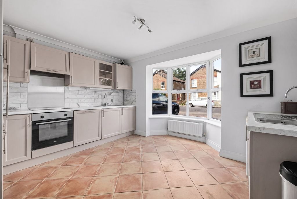 Property photo 1 of 25