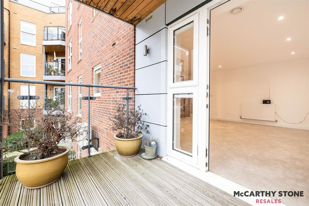 Property photo 3 of 13 8.Jpg