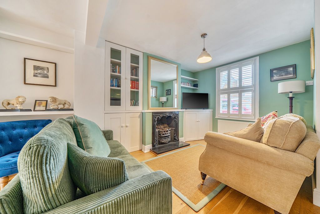 Property photo 3 of 24 1393889-17-694941...