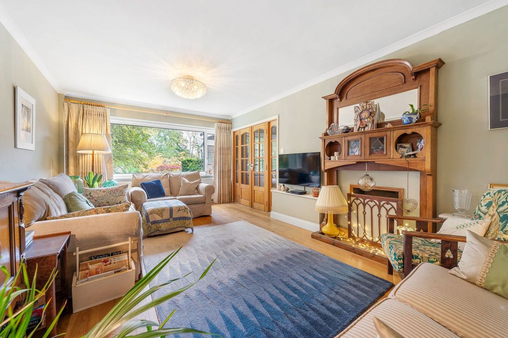 Property photo 3 of 14