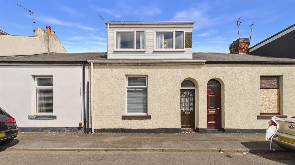 Property photo 1 of 22