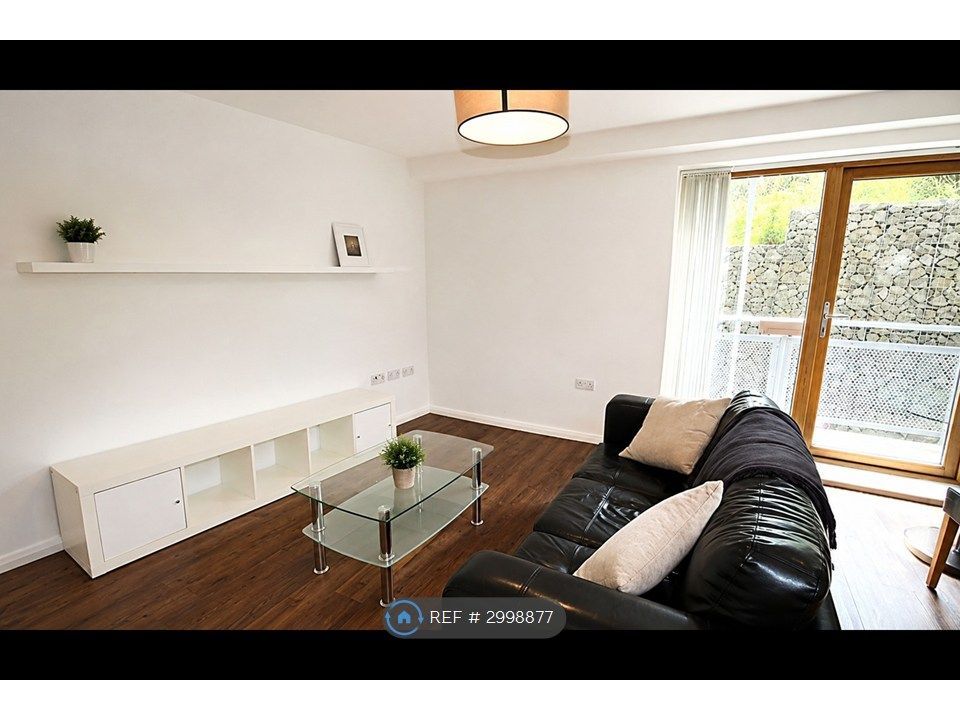 Property photo 3 of 9