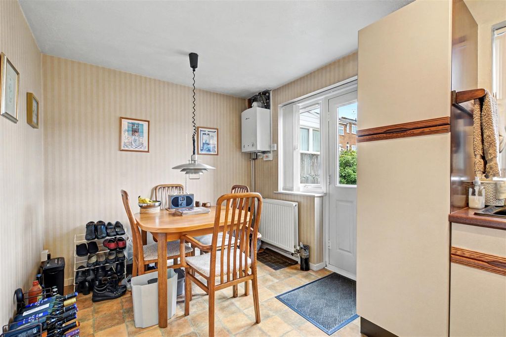 Property photo 3 of 9 Kitchen_3.Jpeg