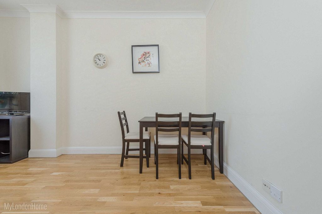 Property photo 2 of 9 Reception Room