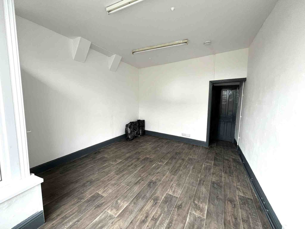 Property photo 3 of 3