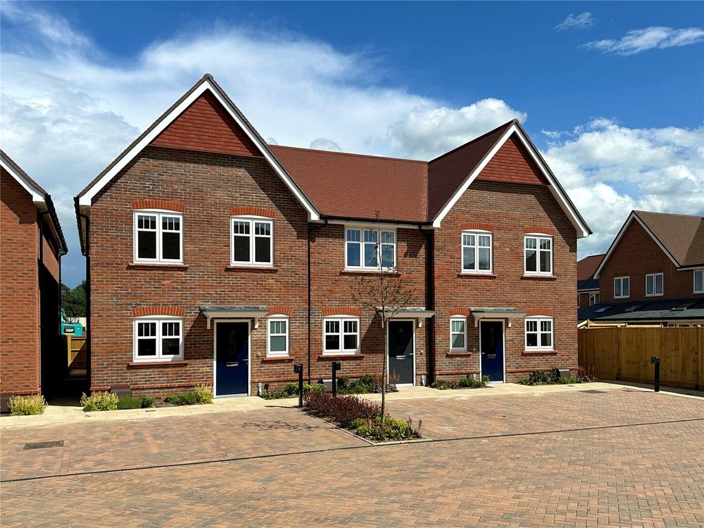 Property photo 1 of 7 Picture No. 14