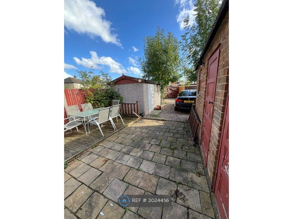 Property photo 3 of 10