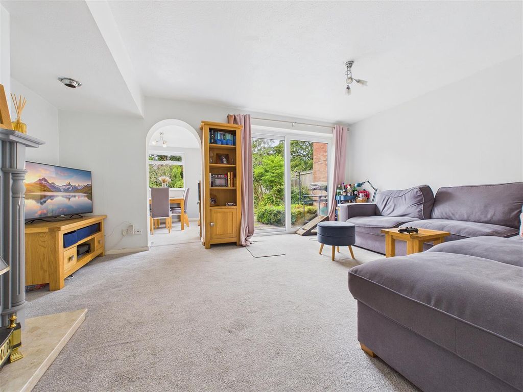 Property photo 2 of 9 Cam02453G0-Pr0171-Still007.Jpg