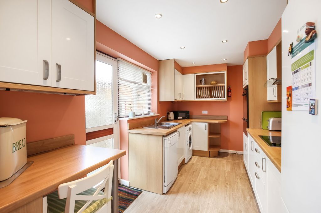 Property photo 2 of 15 Picture No. 06