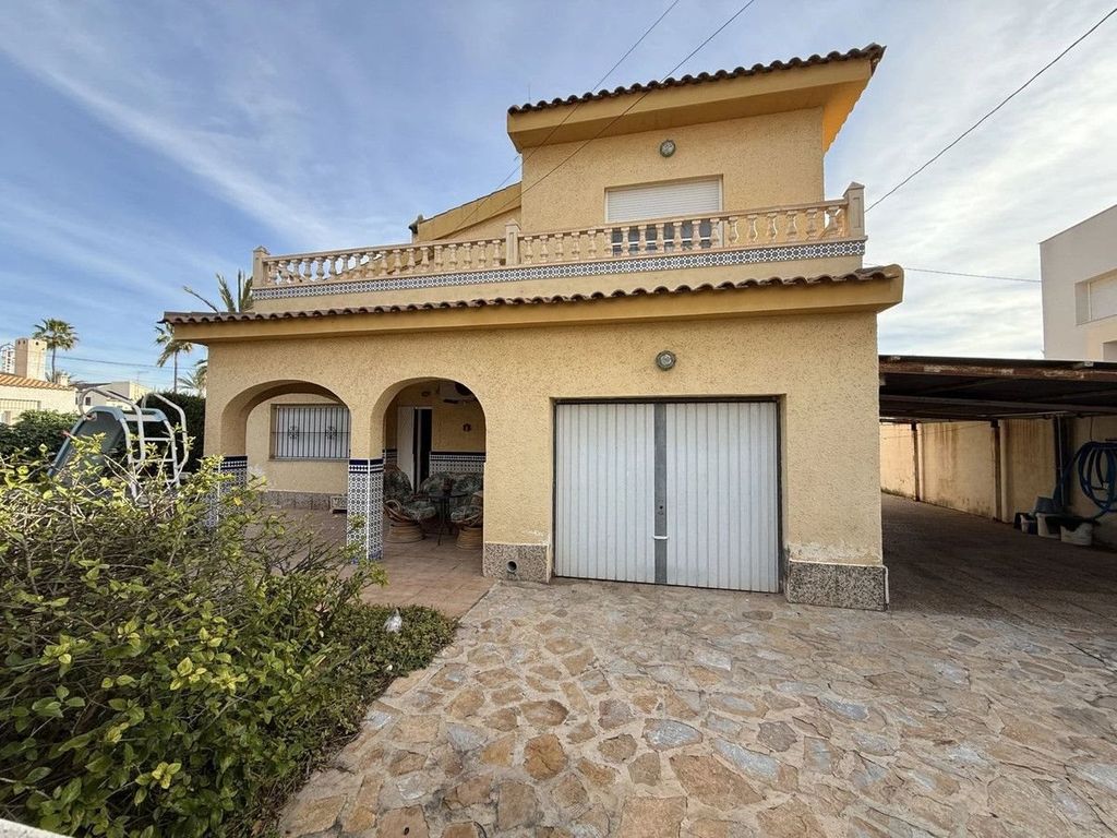 Property photo 1 of 25