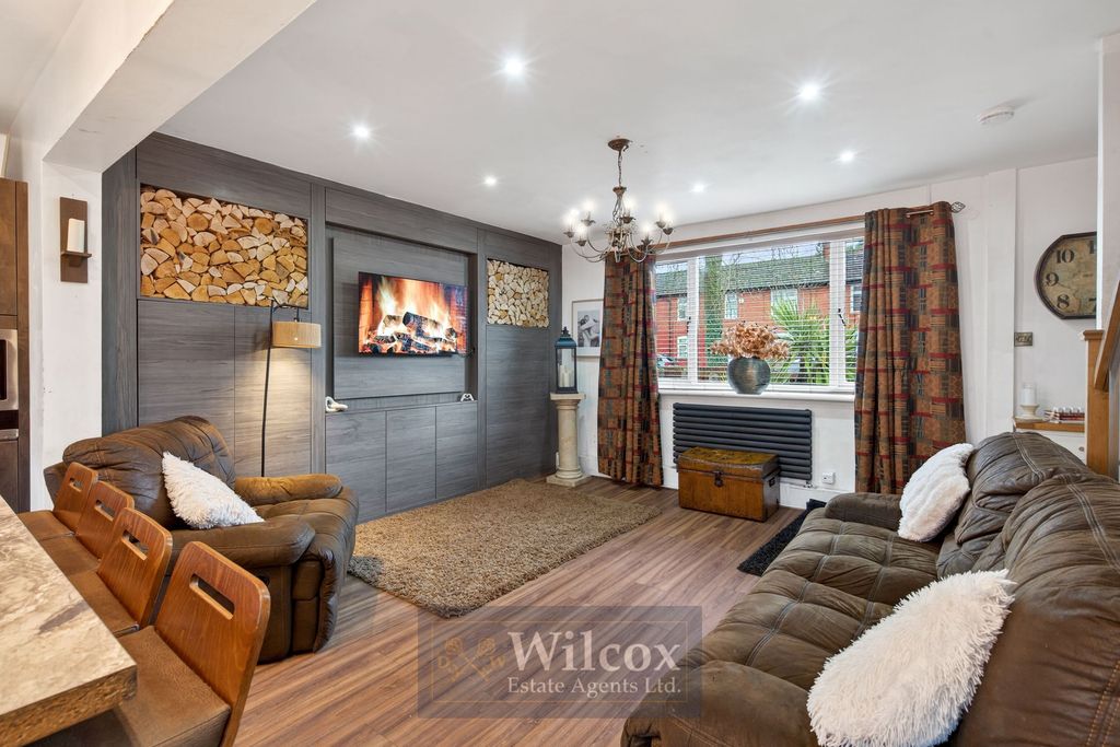 Property photo 2 of 30