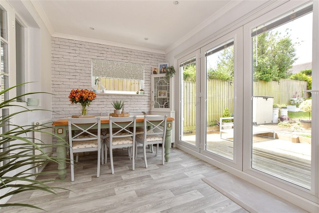 Property photo 3 of 17 Kitchen/Dining Area