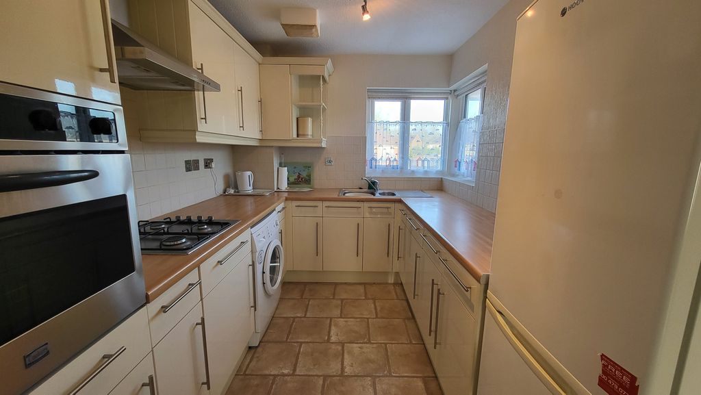 Property photo 2 of 5