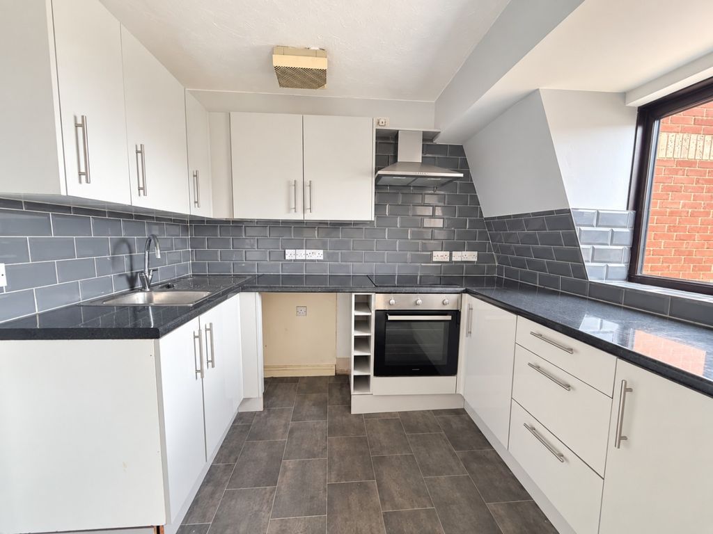 Property photo 3 of 12 5538912