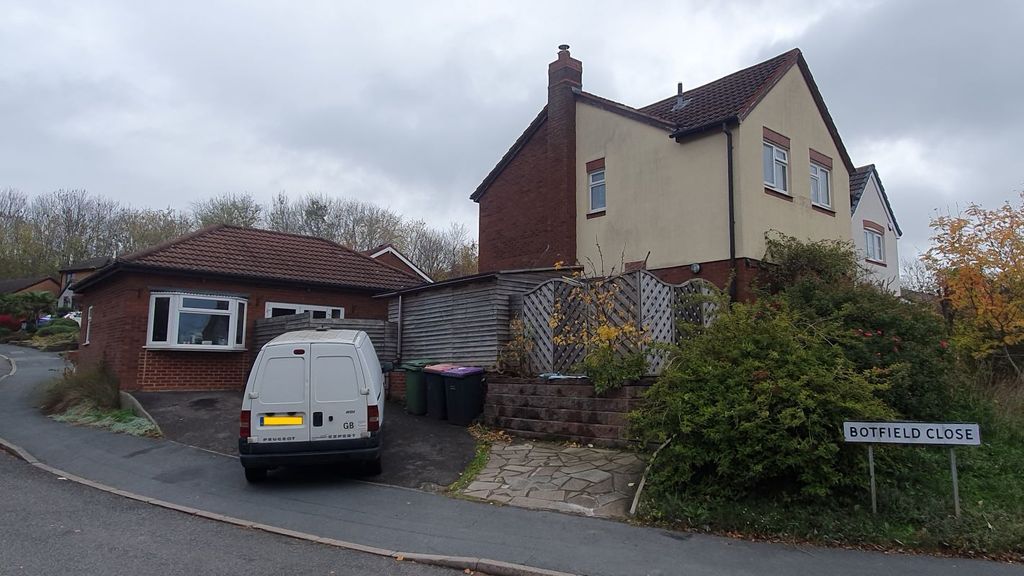 Property photo 3 of 40