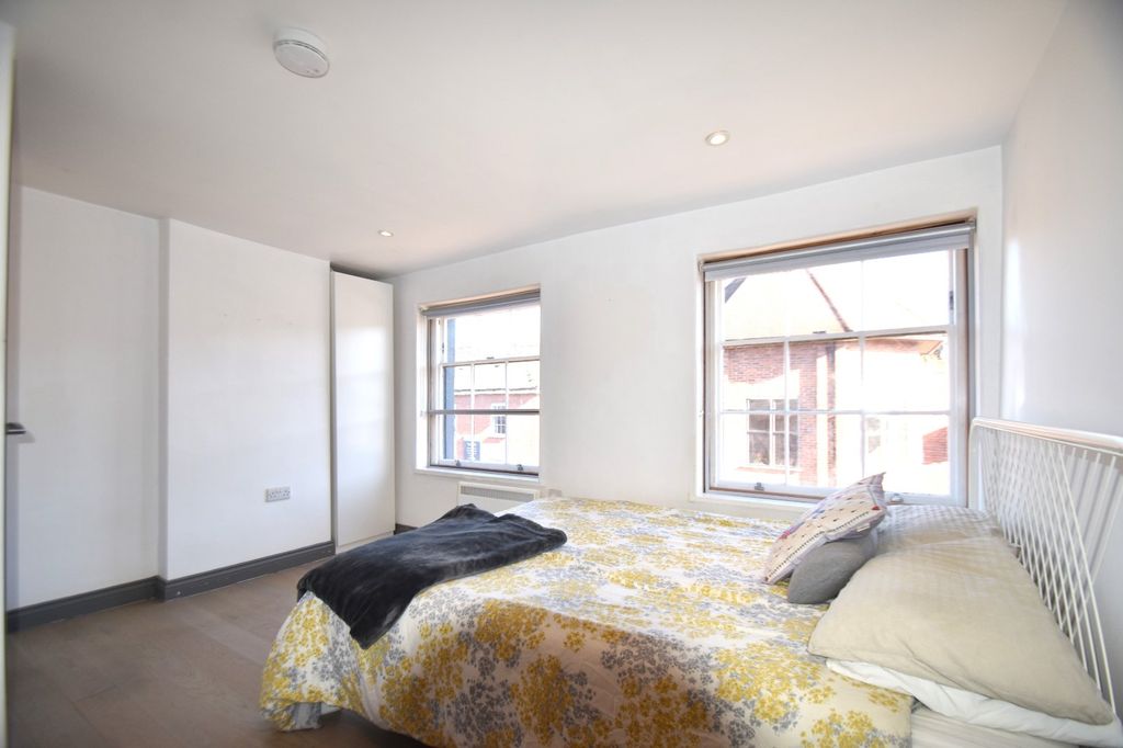 Property photo 3 of 9 Picture No. 06